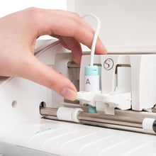 50% Sale - We R Memory Keepers - Foil Quill Starter Kit (Heat Activated Pens) & FREE Foil Quill Roll