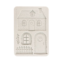 Stamperia - Classic Christmas Collection - A5 Silicone Mould - Christmas Cottage SAVE 10%