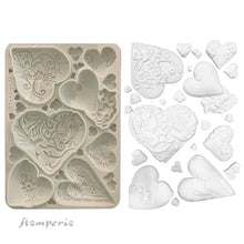 Stamperia Alice in Christmas Collection - Silicone Mould - A5 Simple Hearts - SPKACMA562